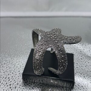 Starfish cuff bracelet silver tone textured nautical summer beach
